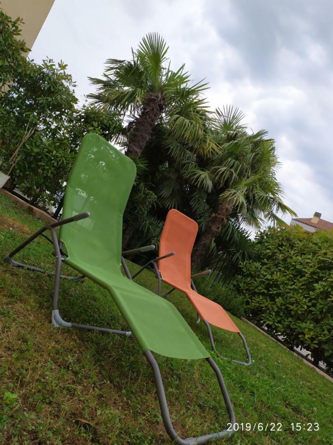 Appartamento Con Giardino A Cisano Di Bardolino Exteriör bild