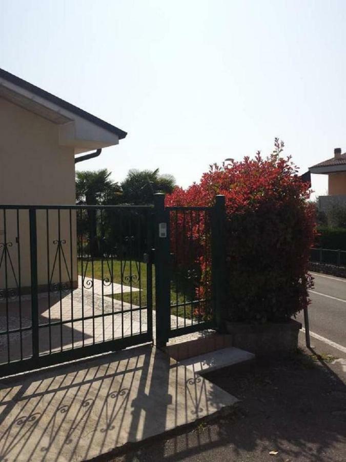 Appartamento Con Giardino A Cisano Di Bardolino Exteriör bild