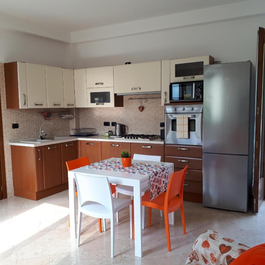Appartamento Con Giardino A Cisano Di Bardolino Exteriör bild